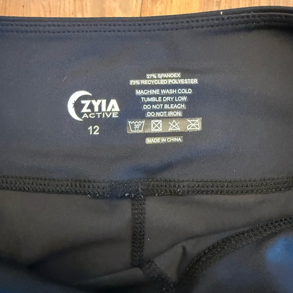 ZYIA Active Black Leggings - Picture 3 of 4